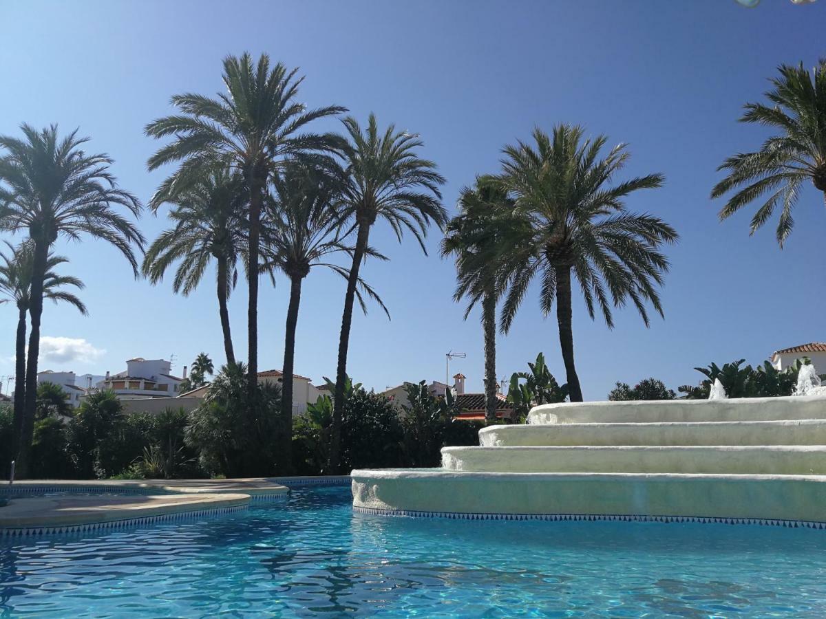 Estudio Con Piscina, Playa Y Wifi Denia Exterior photo